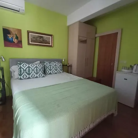 Ferienwohnung Mala Zelena Soba Makarska Exterior foto